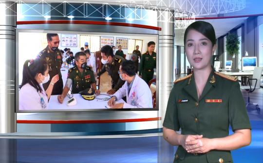 Bộ Tư lệnh TP.HCM phối hợp cùng Bệnh viện Bình Dân khám và cấp thuốc cho nhân dân Campuchia